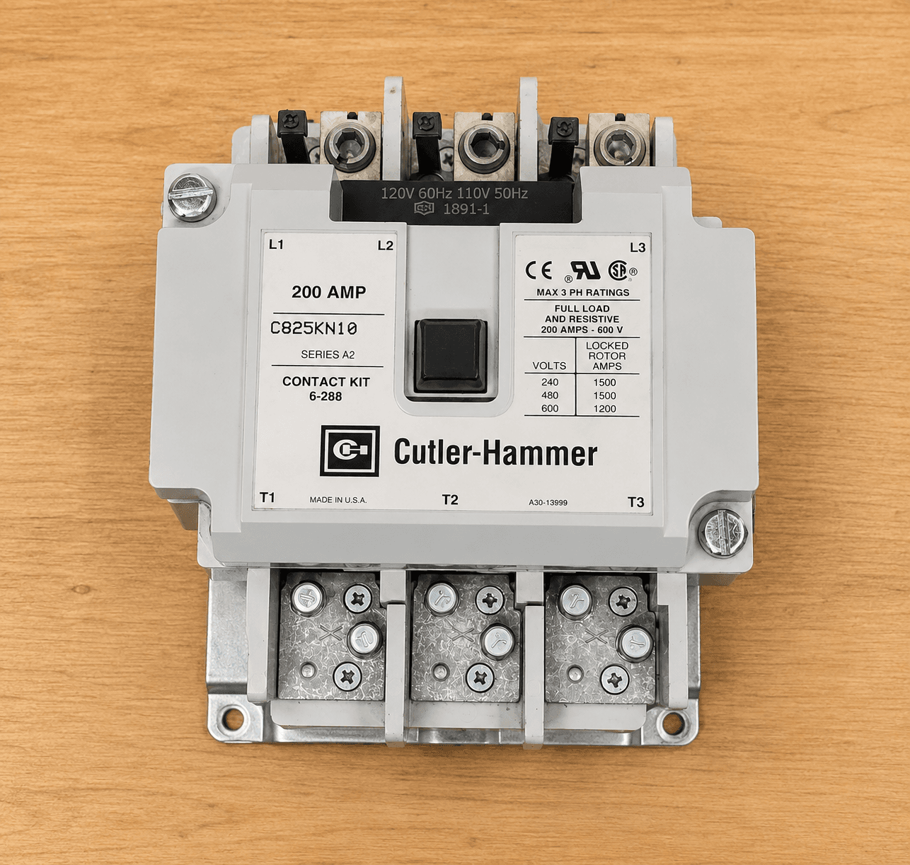 Cutler-Hammer C825KN10A Contactor - 200A 3-Pole