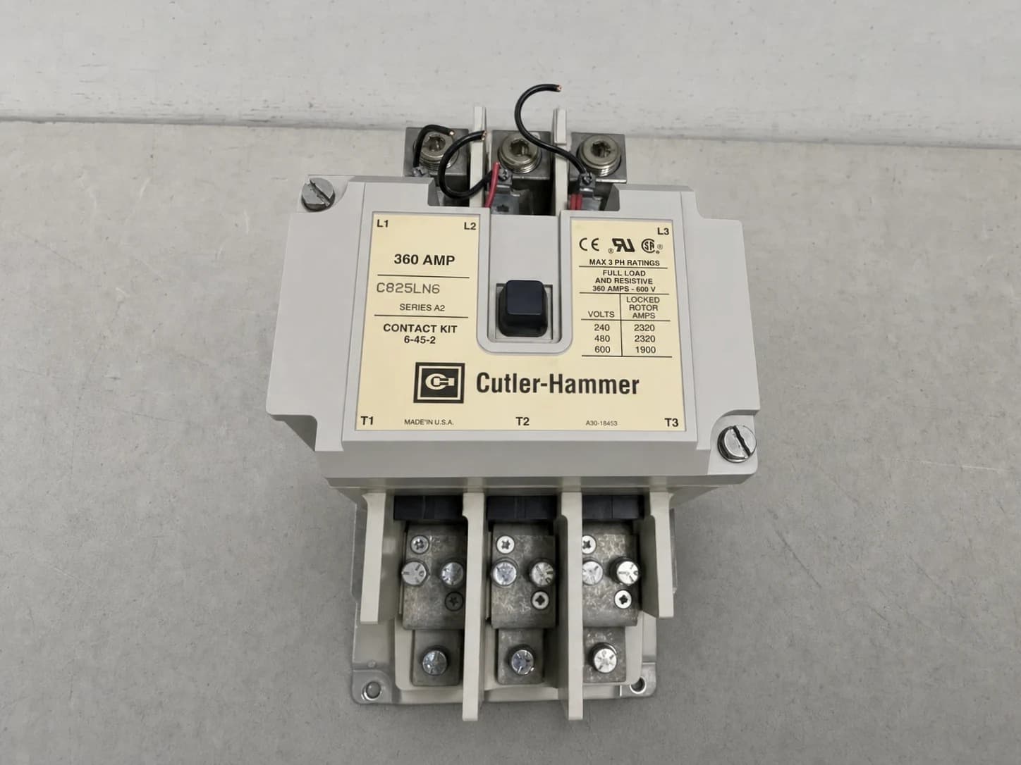 Cutler-Hammer C825LN6 Contactor - 360A 3-Pole